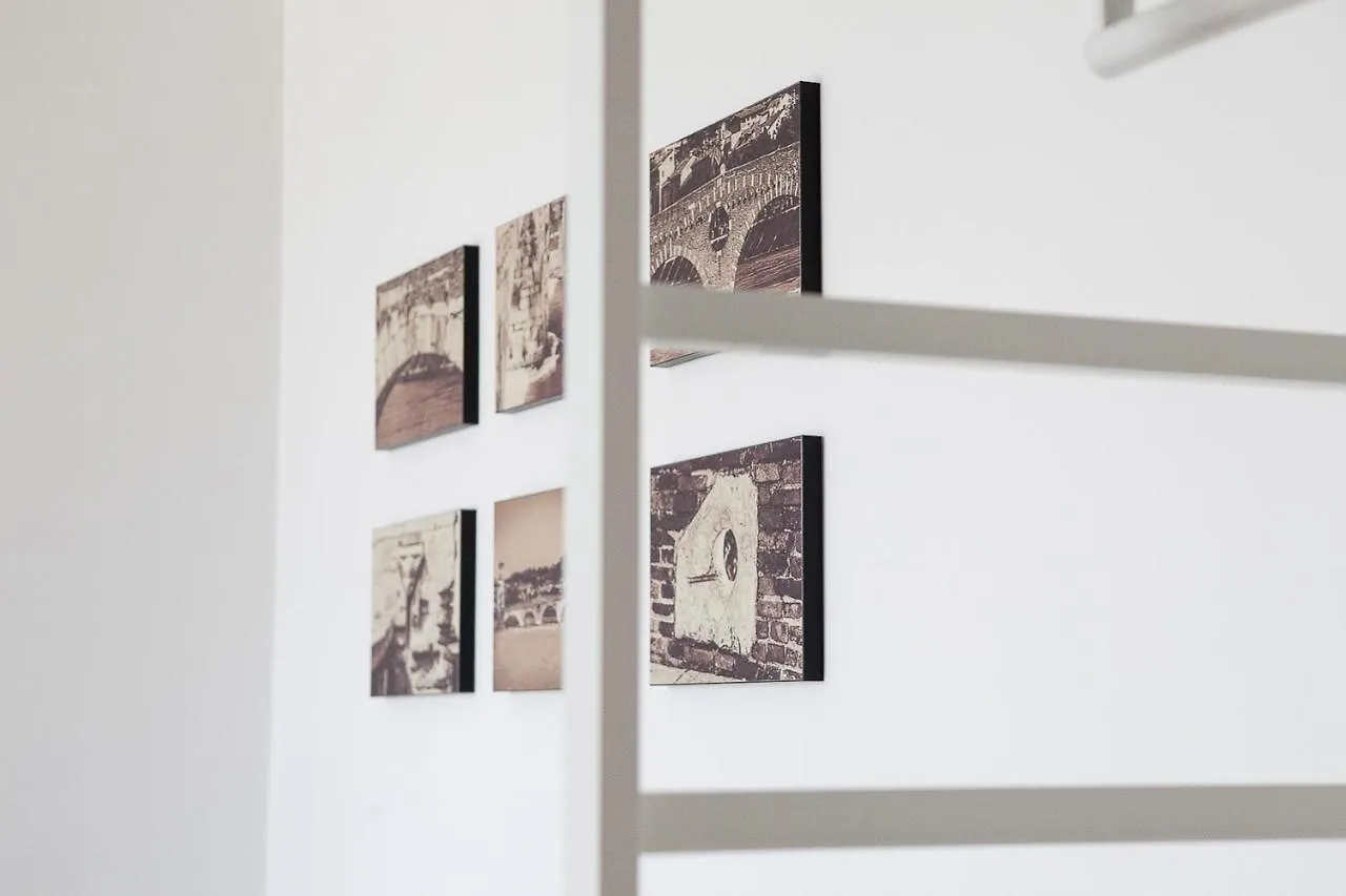 Verona 21 Apartment 0*,  Italien