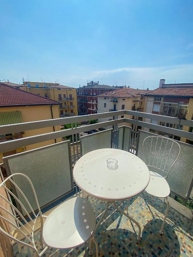Verona 21 Apartment